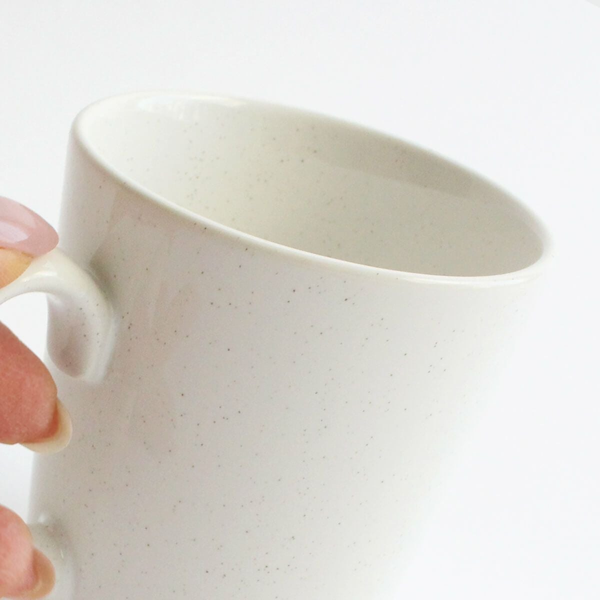 熟練職人が作った安心の日本製陶器。ヘルスウォーターマグカップ