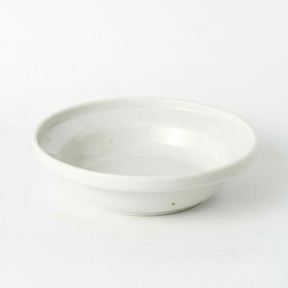 ヘルスウォーターボウルとセットで人気。猫のごはん用陶器・フード