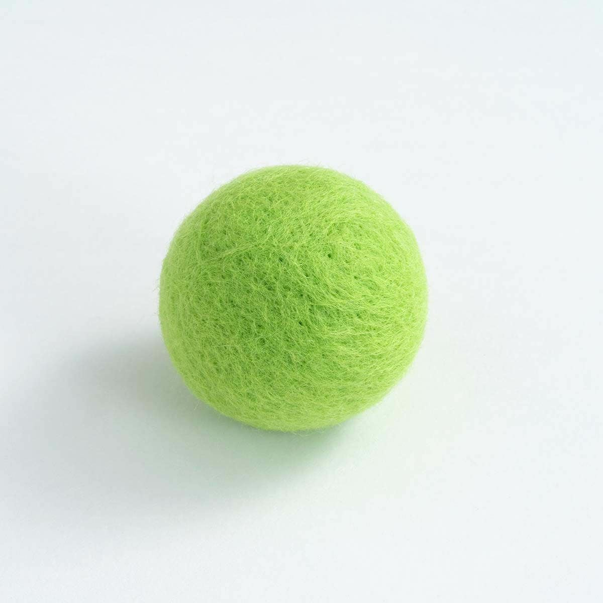 猫さんへのギフトに。猫用おもちゃねこずきころころLARGE