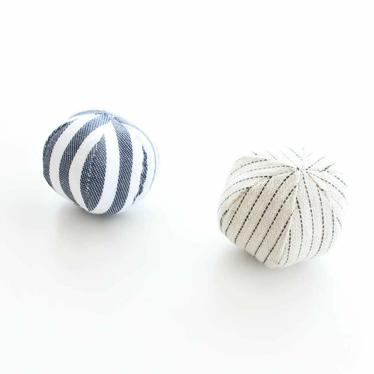 またたび不使用。猫用おもちゃねこずきころころファブリック